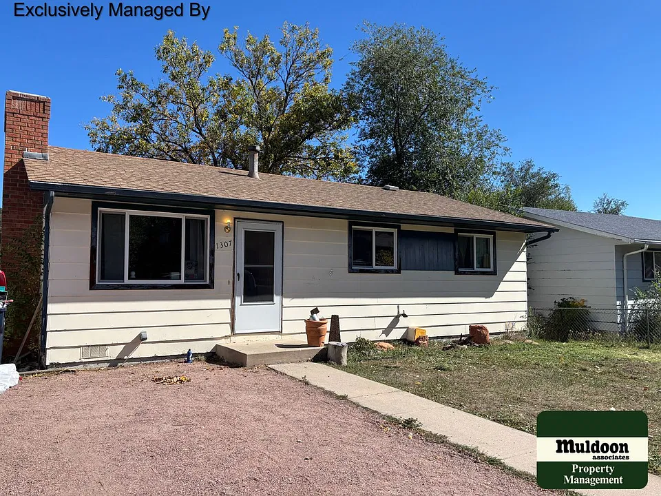 1307 Tonka Ave