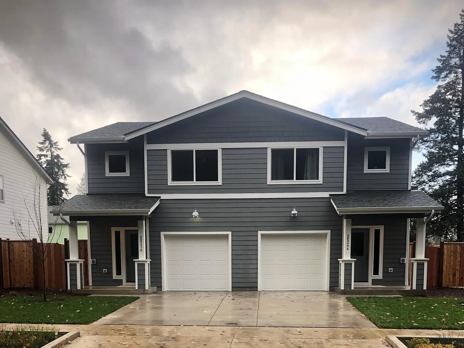 3 bed, 2.5 bath, 1372 sqft, $2,300 — Photo 1