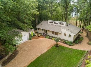 98 Ridge Rd, Hartfield, VA 23071