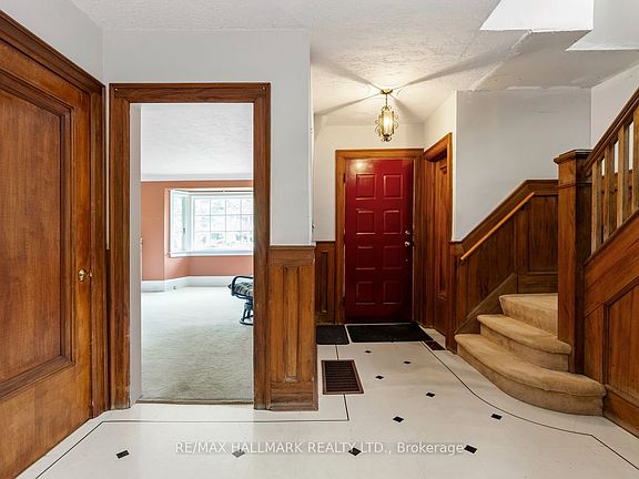 2nd image of 48 Chatsworth Dr