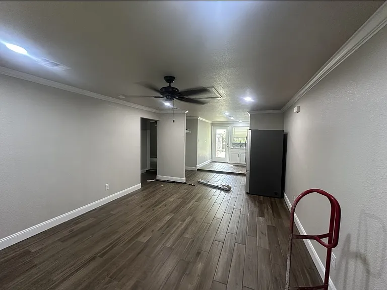 5649 Watauga Rd #1A — Photo 2