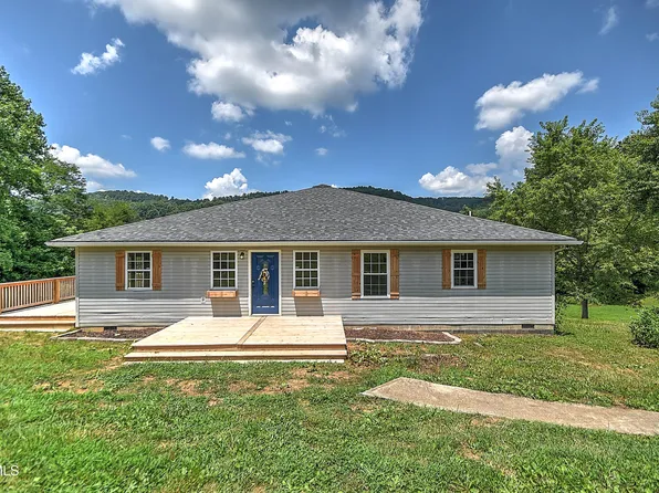 190 Opal Dr, Gate City, VA 24251