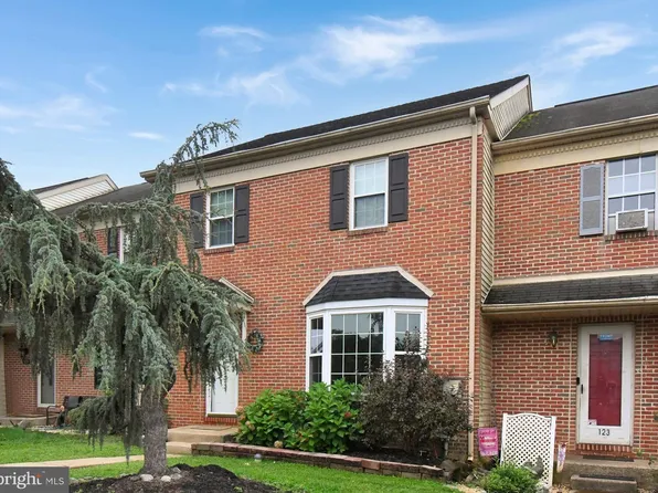 125 Goshen Rd, Schwenksville, PA 19473