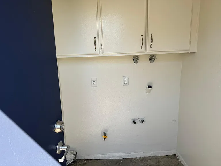 11818 Vanowen St — Photo 9