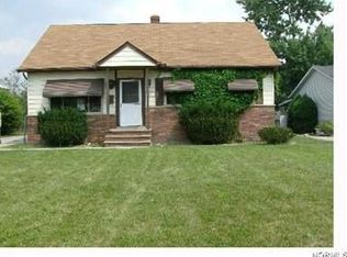 6015 Sweet Birch Dr, Bedford Heights, OH