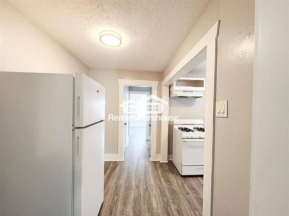 4th image of 6913 Avenue L