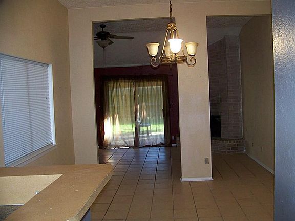 5th image of 21215 Park Mount Dr
