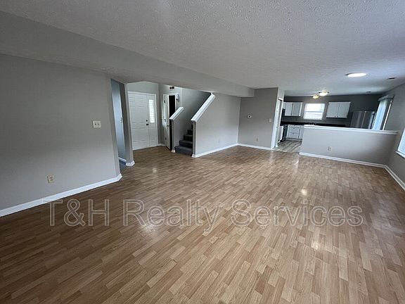 5th image of 6132 Salanie Pl