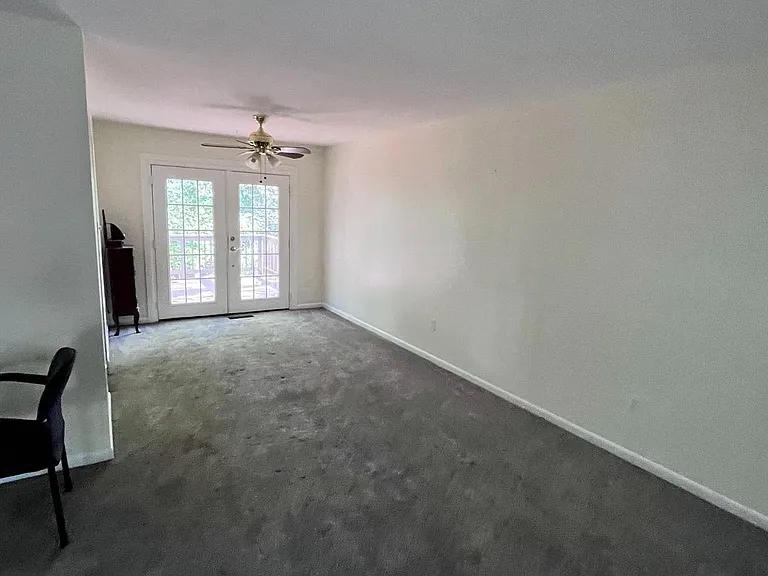 10959 Beechwood Ct — Photo 4