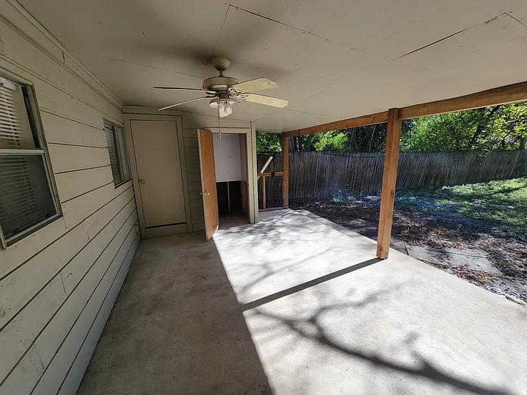1509 Wheless Ln — Photo 13