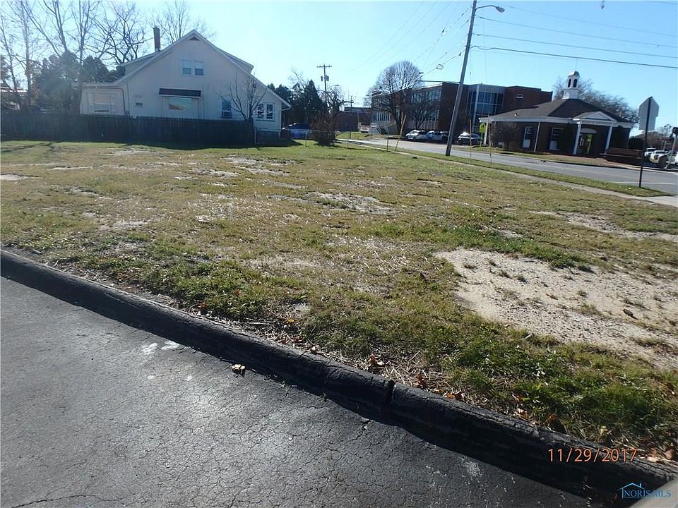 2nd image of 517 Superior St