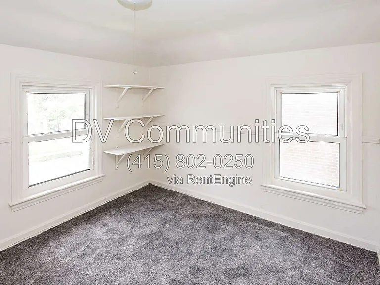 18412 Waterbury Ave — Photo 10