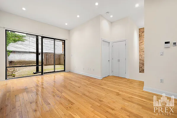 Rented by PREX Realty Corp | media 5