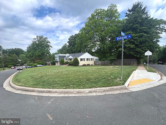 4th image of 7216 Deborah Dr