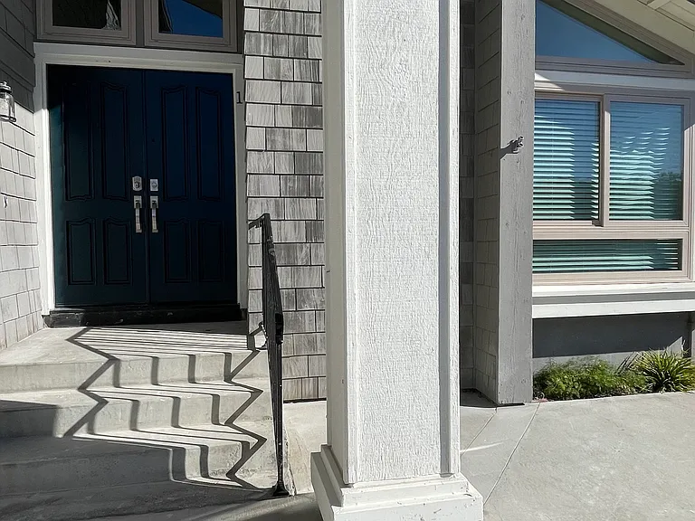 1360 Knoll Dr #1 — Photo 6