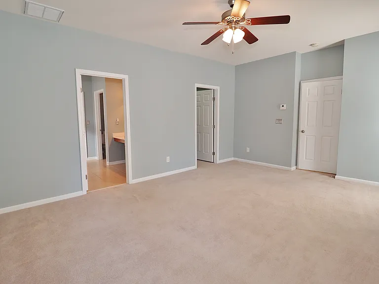 6860 Lakecrest Ct — Photo 17