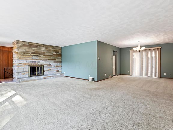 5th image of 1556 Pleasant Valley Dr