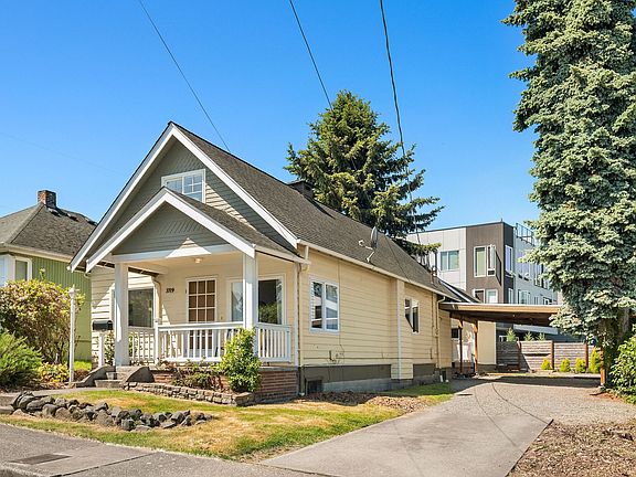 3rd image of 3719 20th Ave SW