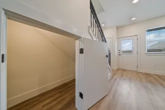 Lat Twenty7 Townhomes — Photo 32