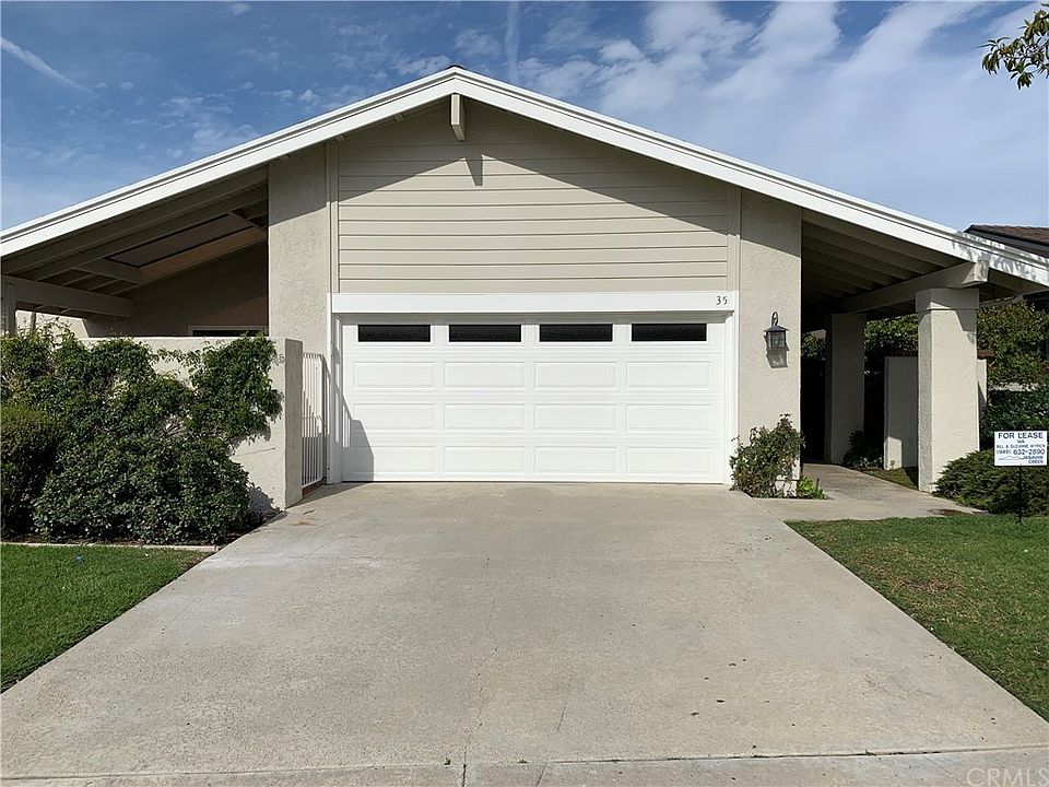 1st image of 35 White Water Dr
