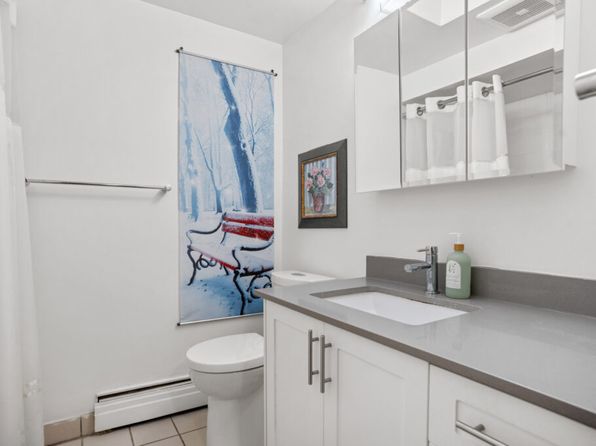 2 bedroom rental in Vancouver — photo 41