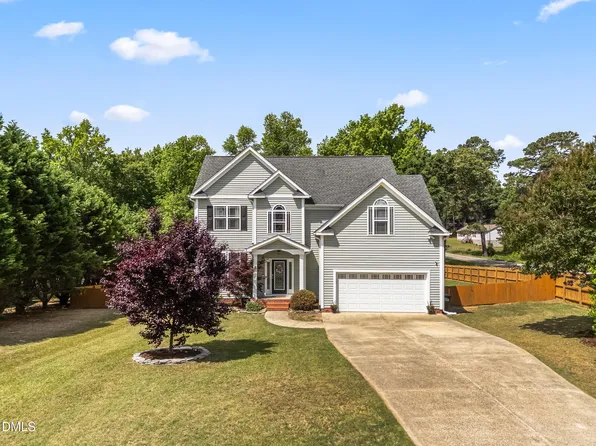 10 Wyndham Place Dr, Fuquay Varina, NC 27526