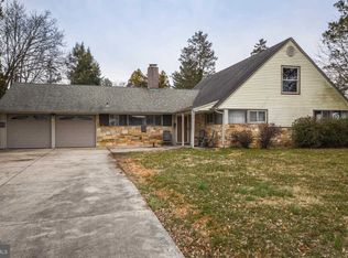 80 Fieldstone Rd, Levittown, PA 19056