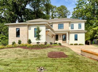 1718 Piccadilly Ln, Raleigh, NC 27608