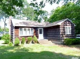 189 Central Ave, Patchogue, NY 11772