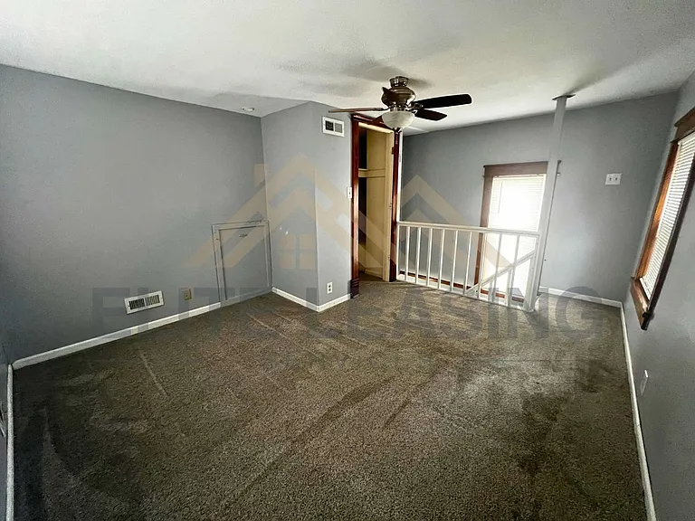 424 SW Fillmore St — Photo 7