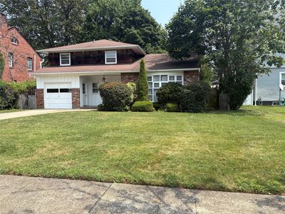 6 New York Avenue, Freeport, NY, 11520