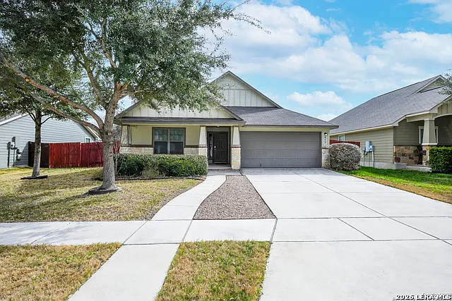3 bed, 2.0 bath, 1958 sqft, $2,150 — Photo 1