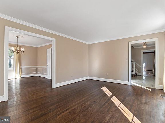 5th image of 9346 Mount Vernon Cir