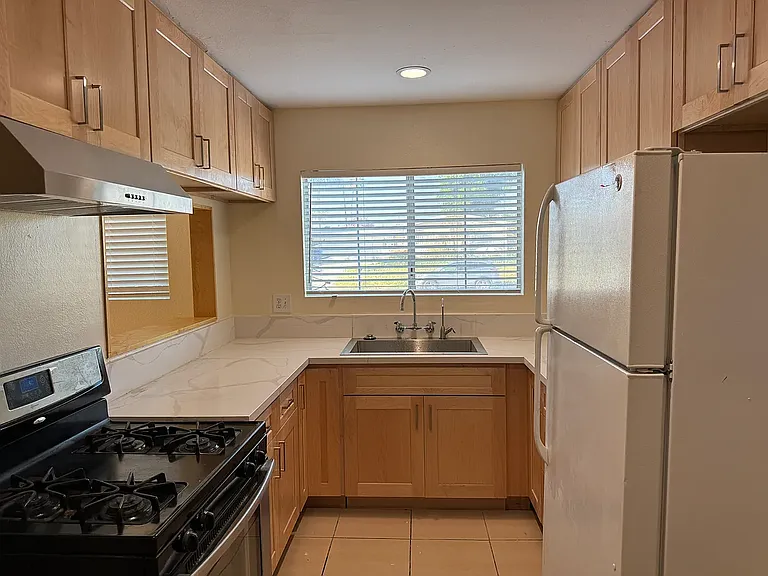 18142 Companario Dr — Photo 6