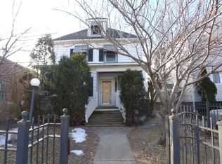 1904 Asbury Ave, Evanston, IL 60201