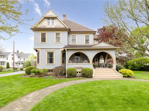 113 Franklin St, Newark, NY 14513