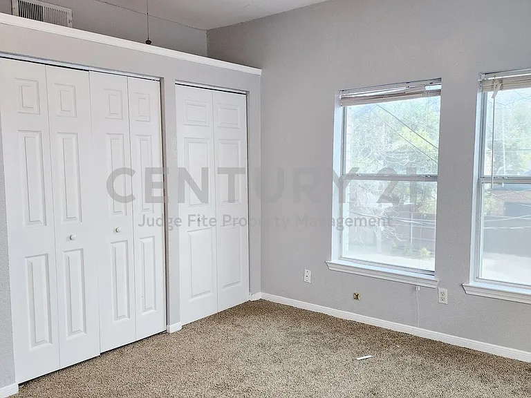 5720 1/2 Vickery Blvd — Photo 9
