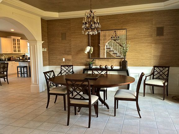 5th image of 2619 Deering Bay Dr