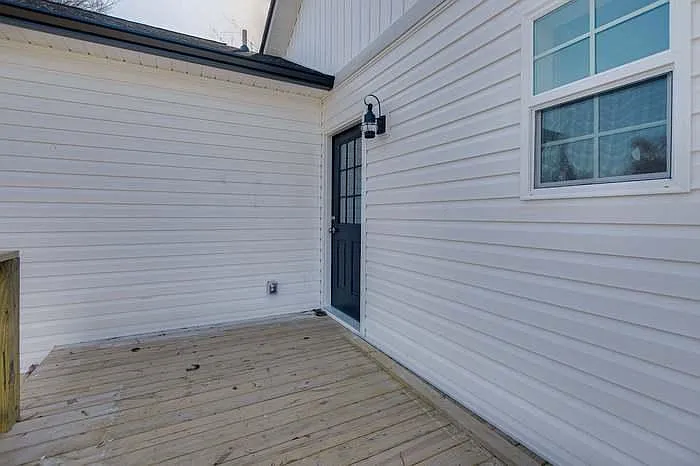 510 Gant St — Photo 7