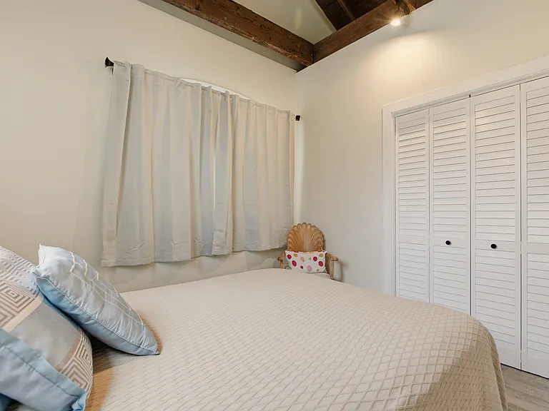 98 Kay St #4 — Photo 17