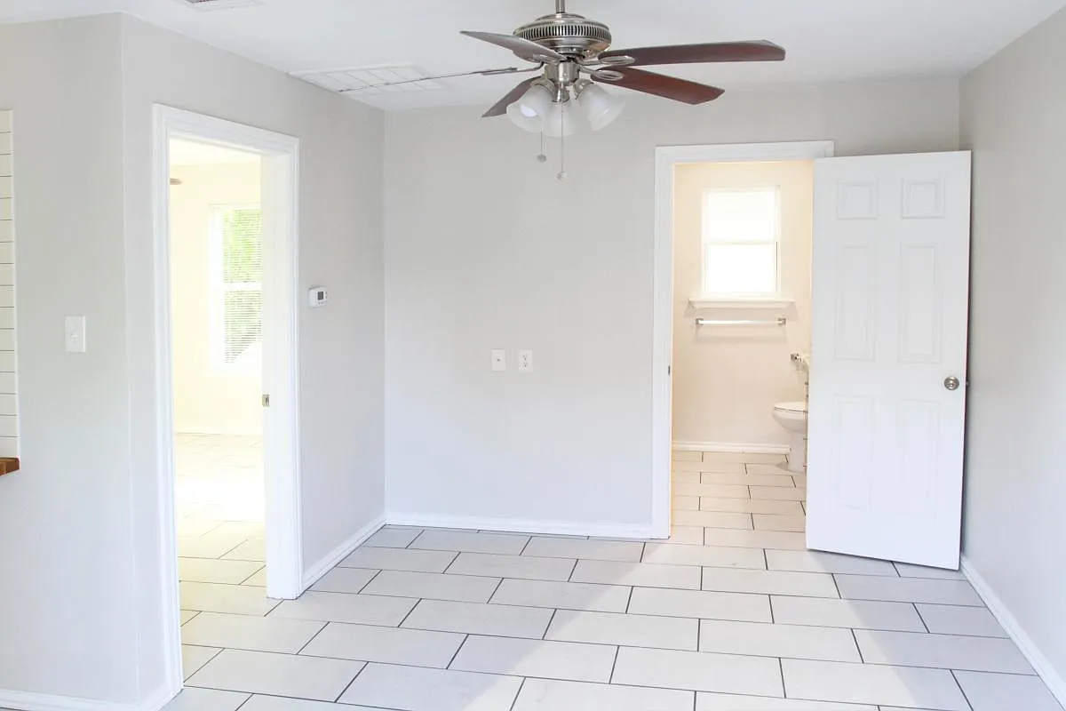 725 Cedar Hill Avenue — Photo 3