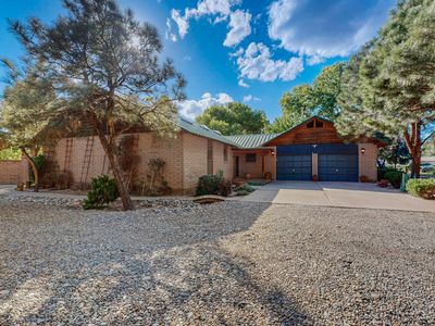 1122 Alameda Rd NW, Albuquerque, NM, 87114