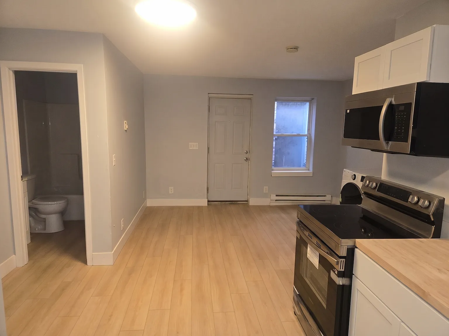 423 State St — Photo 3
