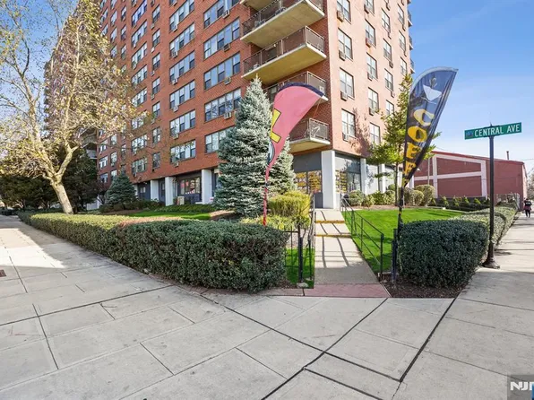 500 Central Ave APT 1518, Union City, NJ 07087