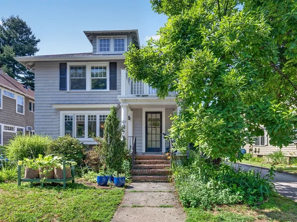 20 Payson Rd #1, Belmont, MA 02478