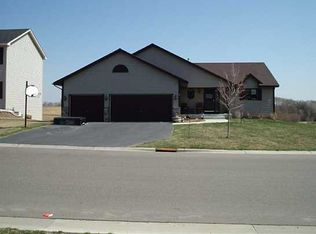 19837 Evensong Ave, Farmington, MN 55024