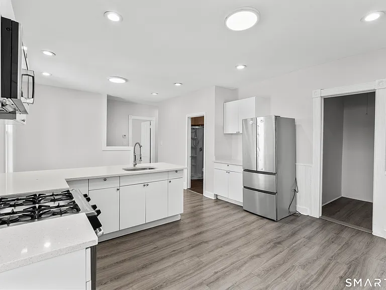 394 Gregory St #4 — Photo 2