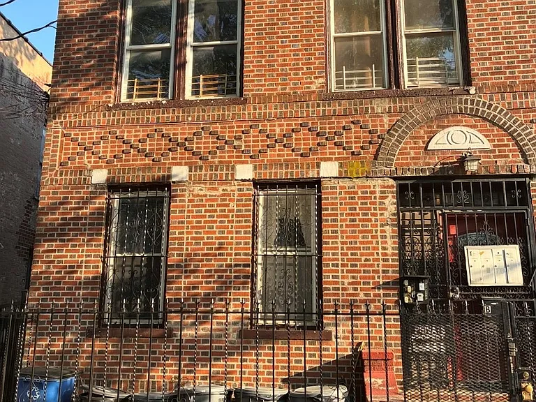 1132 Blake Ave #2R — Photo 4