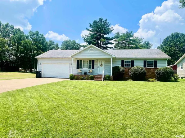 65 Adkins St, Metropolis, IL 62960