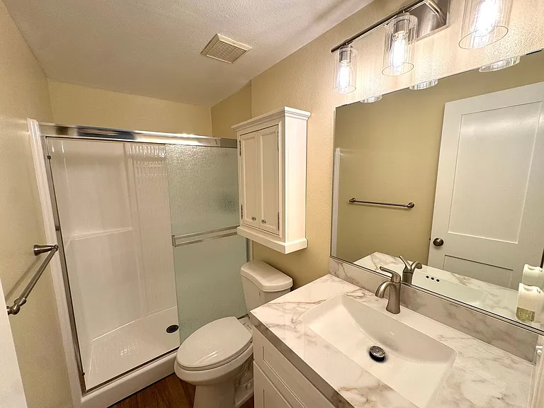 18229 Olympic Ct — Photo 11